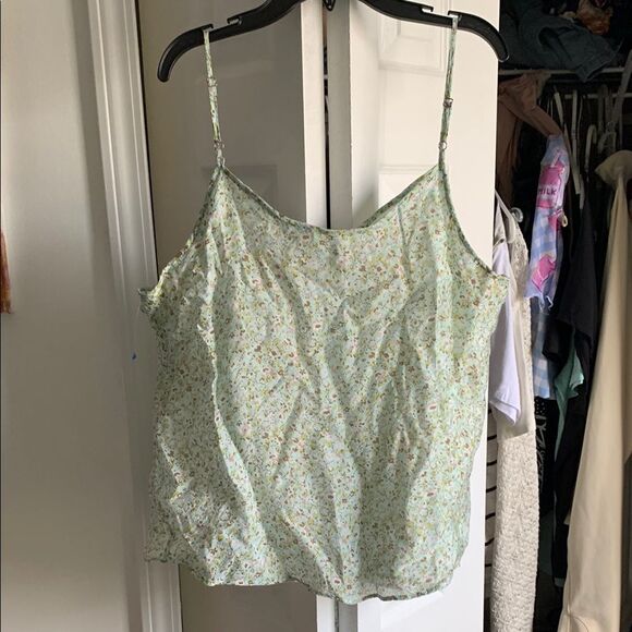 Floral Green Women's Top - Picture 6 of 7